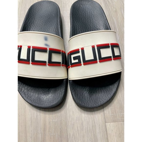 Gucci Logo Print Pool Slides 5.5 - Picture 2 of 13